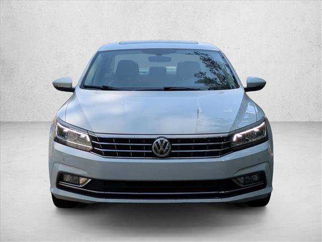 Used 2017 Volkswagen Passat 1.8T SE FWD image 2