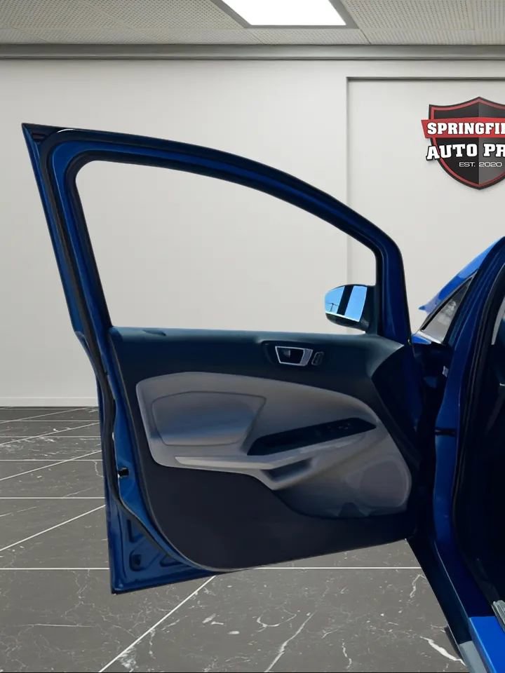 Used 2018 Ford EcoSport Titanium w/ Titanium Cold Weather Package image 14