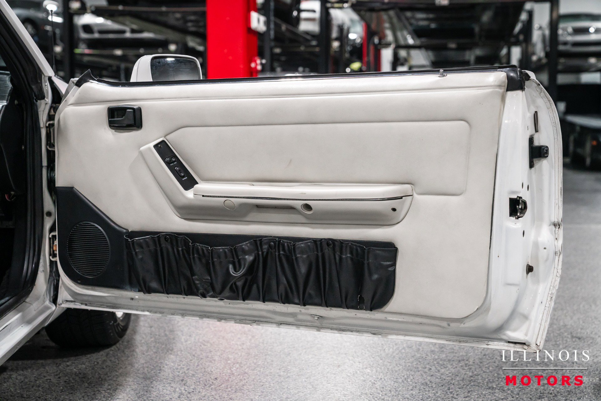 Used 1993 Ford Mustang LX RWD image 26