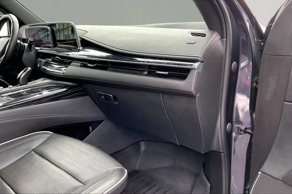 Used 2022 Cadillac Escalade Sport w/ Touring Package AWD/4WD image 27