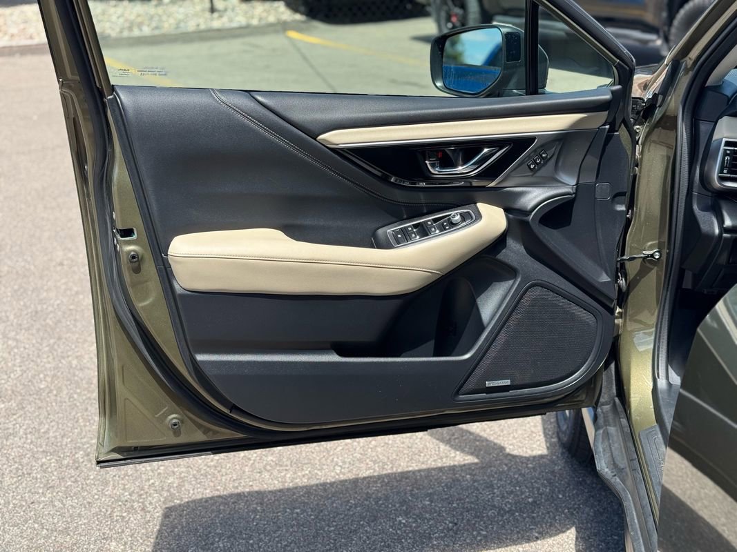 Used 2022 Subaru Outback Limited image 26