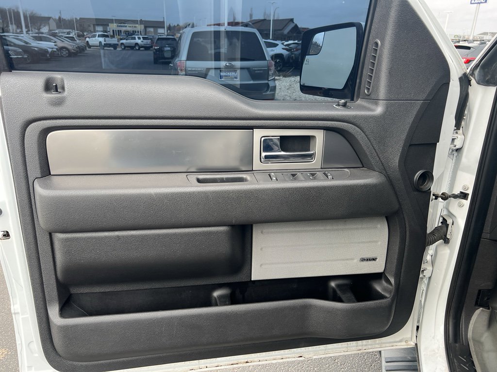 Used 2014 Ford F150 FX4 w/ Equipment Group 402A Luxury AWD/4WD image 23