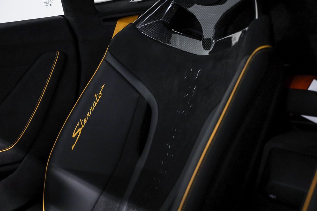 Used 2023 Lamborghini Huracan Sterrato image 35