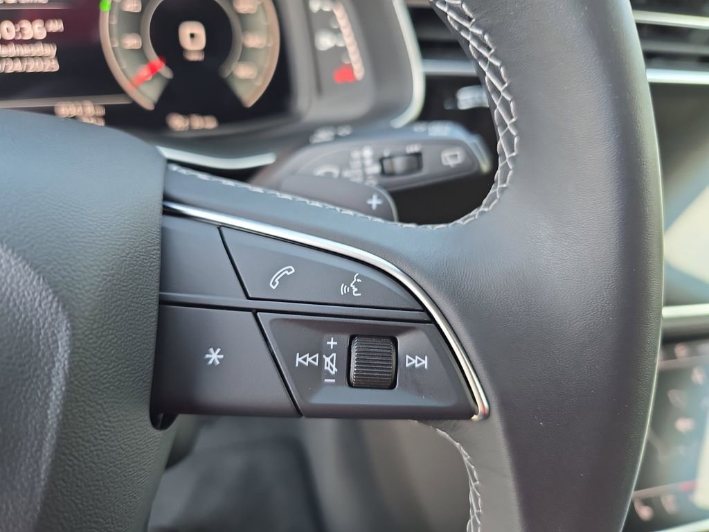 Used 2025 Audi Q8 Premium Plus w/ Premium Plus Package image 18