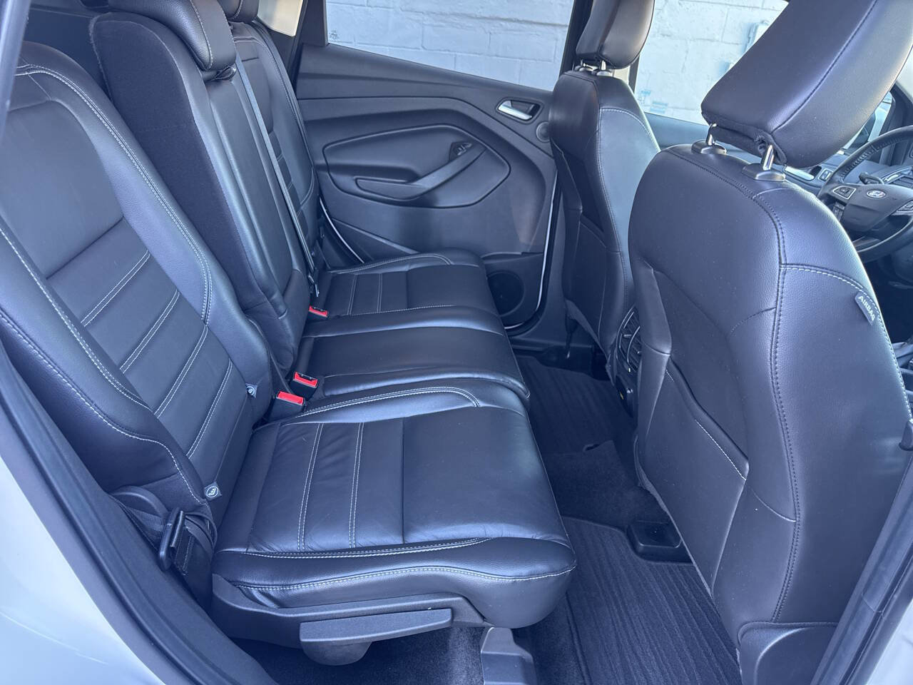 Used 2018 Ford Escape Titanium w/ Ford Safe & Smart Package image 22