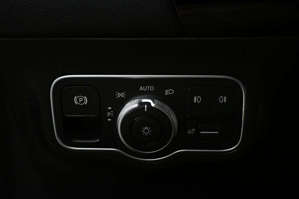 Certified 2026 Mercedes-Benz GLA 250 image 9