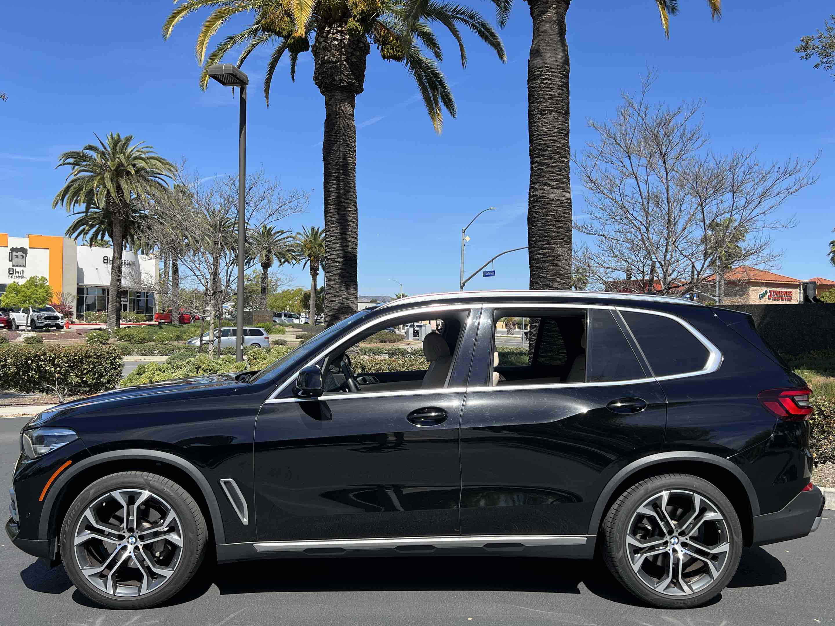 Used 2021 BMW X5 sDrive40i w/ Premium Package RWD image 18