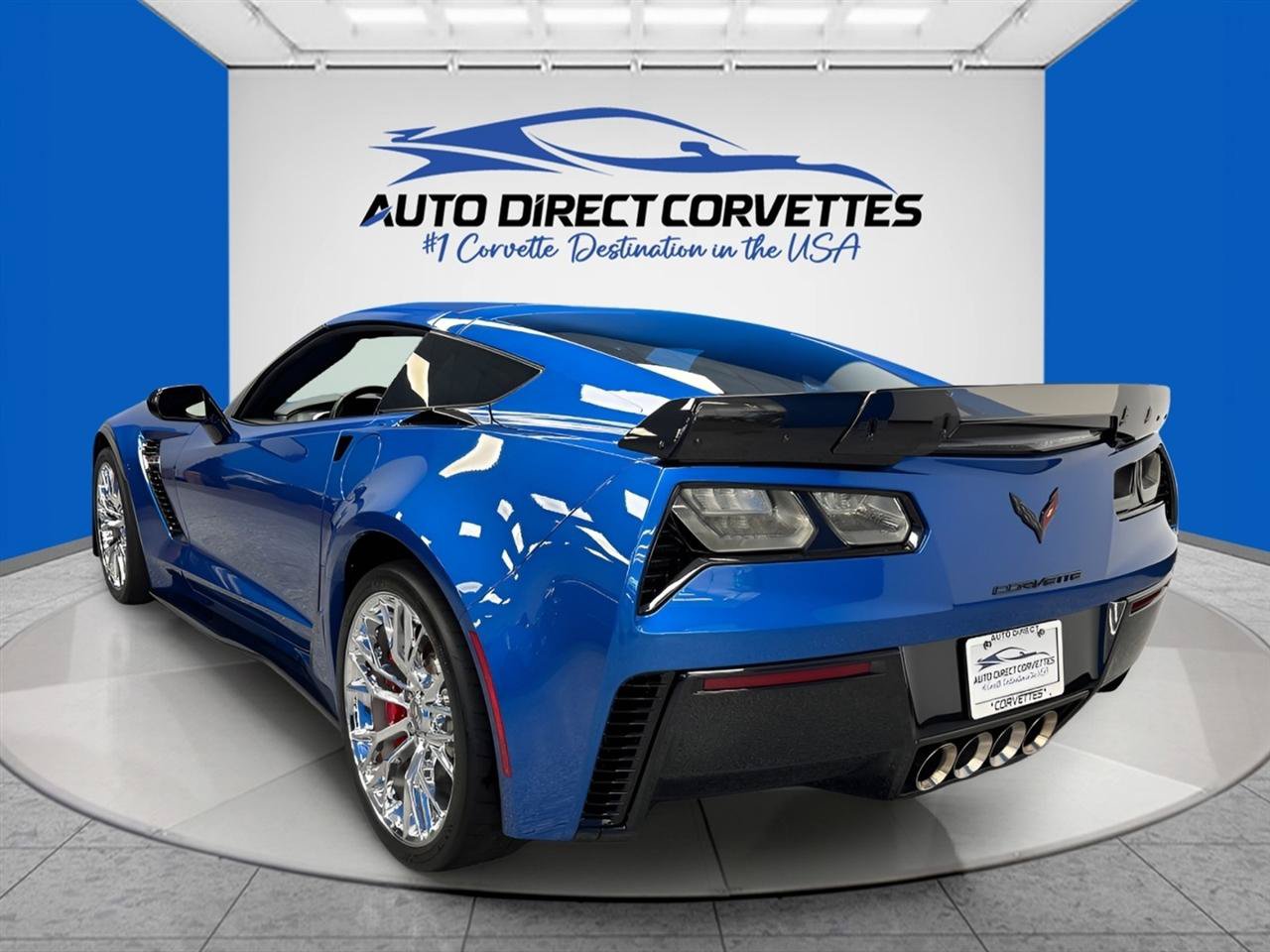 Used 2015 Chevrolet Corvette Z06 w/ Z07 Performance Package RWD image 14