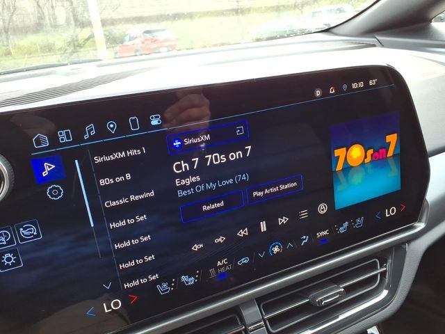 Used 2025 Chevrolet Equinox EV RS w/ Convenience Package II AWD/4WD image 32