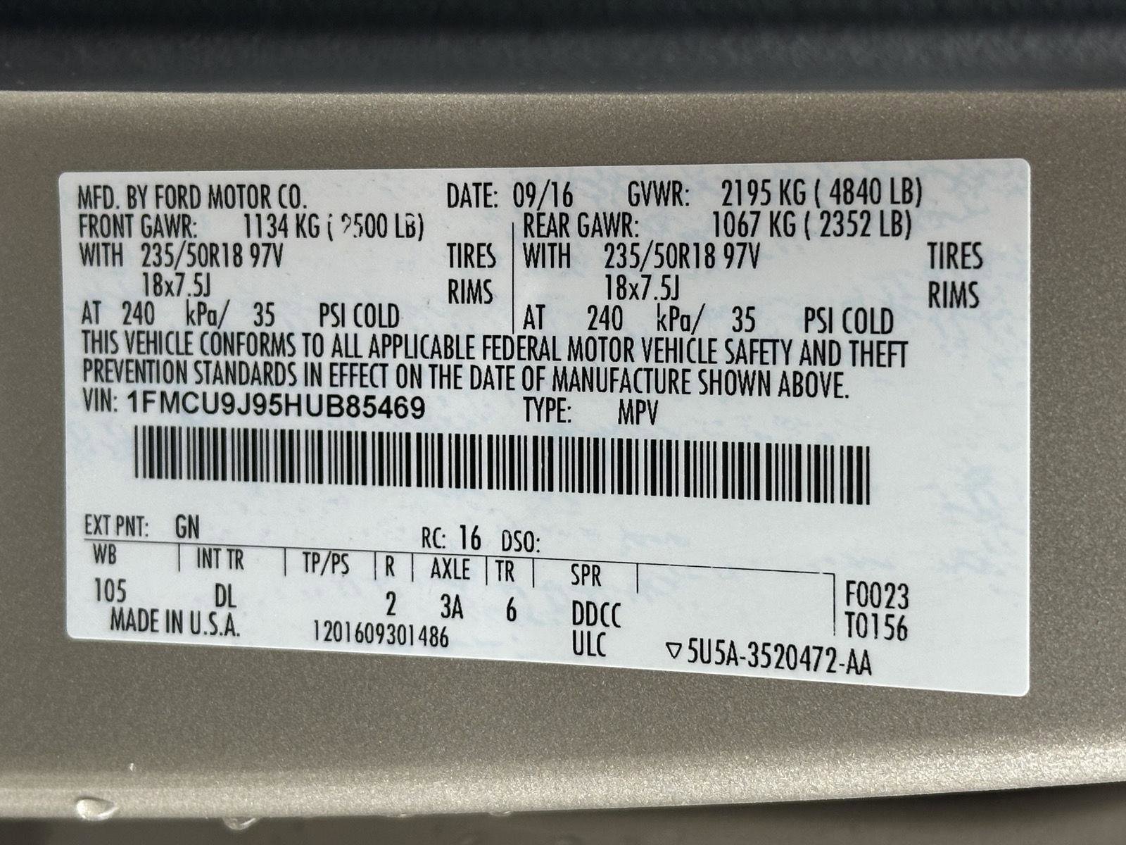 Used 2017 Ford Escape Titanium image 15