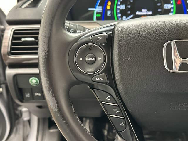 Used 2017 Honda Accord Touring image 9