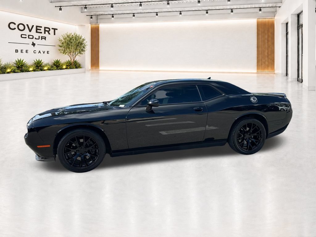 Used 2015 Dodge Challenger R/T Plus RWD image 5