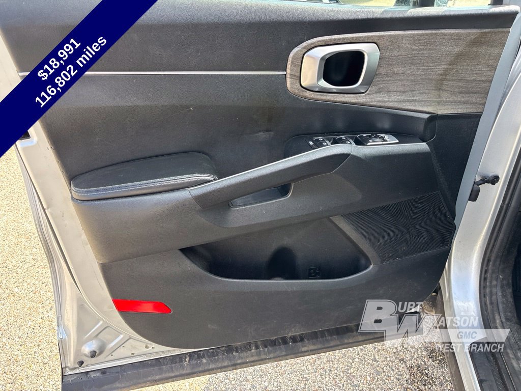 Used 2022 Kia Sorento S w/ Panoramic Sunroof Package AWD/4WD image 26
