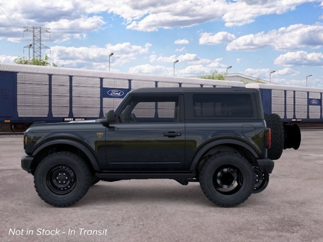 New 2026 Ford Bronco Badlands w/ Black Appearance Package AWD/4WD image 4