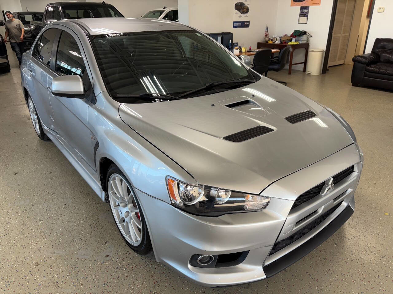 Used 2011 Mitsubishi Lancer Evolution MR image 1