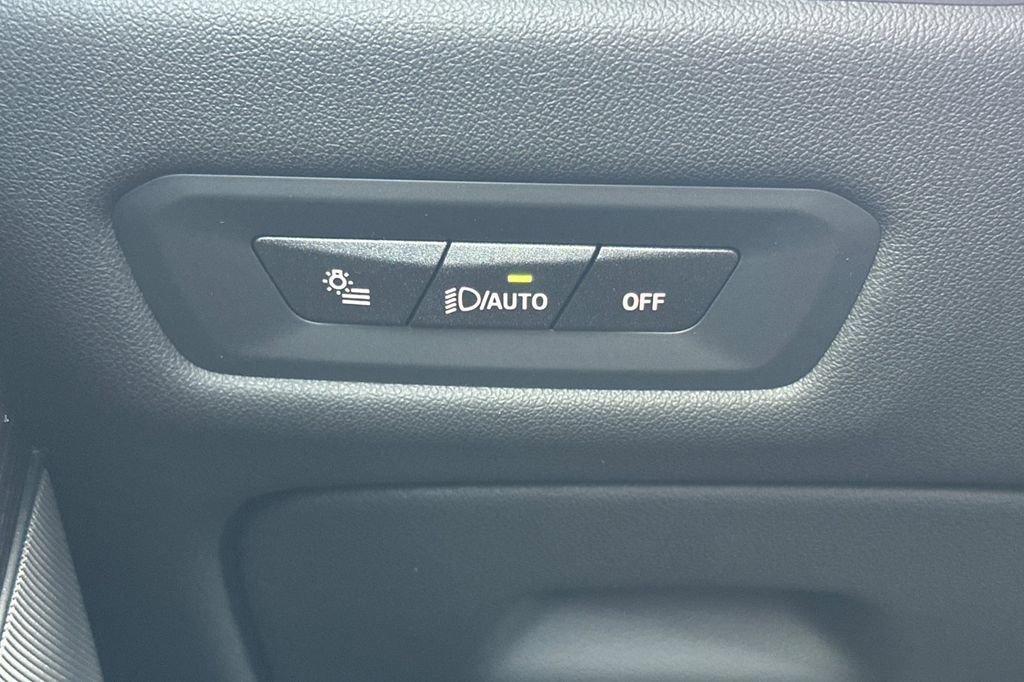 New 2026 BMW X5 xDrive40i w/ M Sport Package image 32