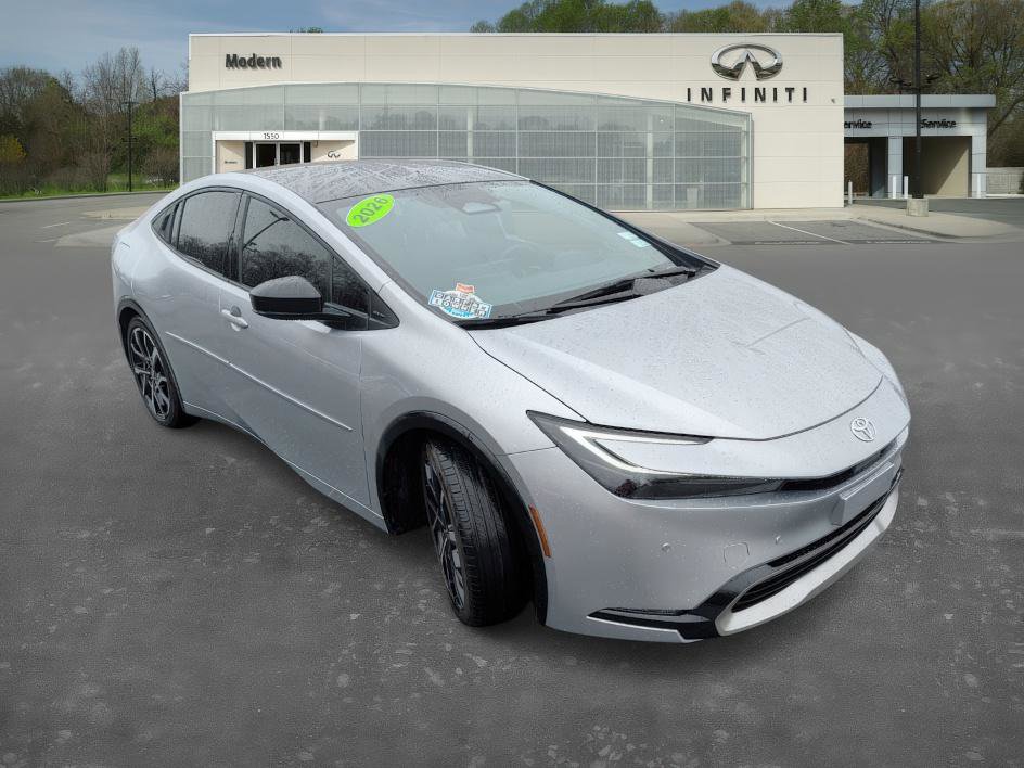 Used 2026 Toyota Prius Plug-In Hybrid image 2