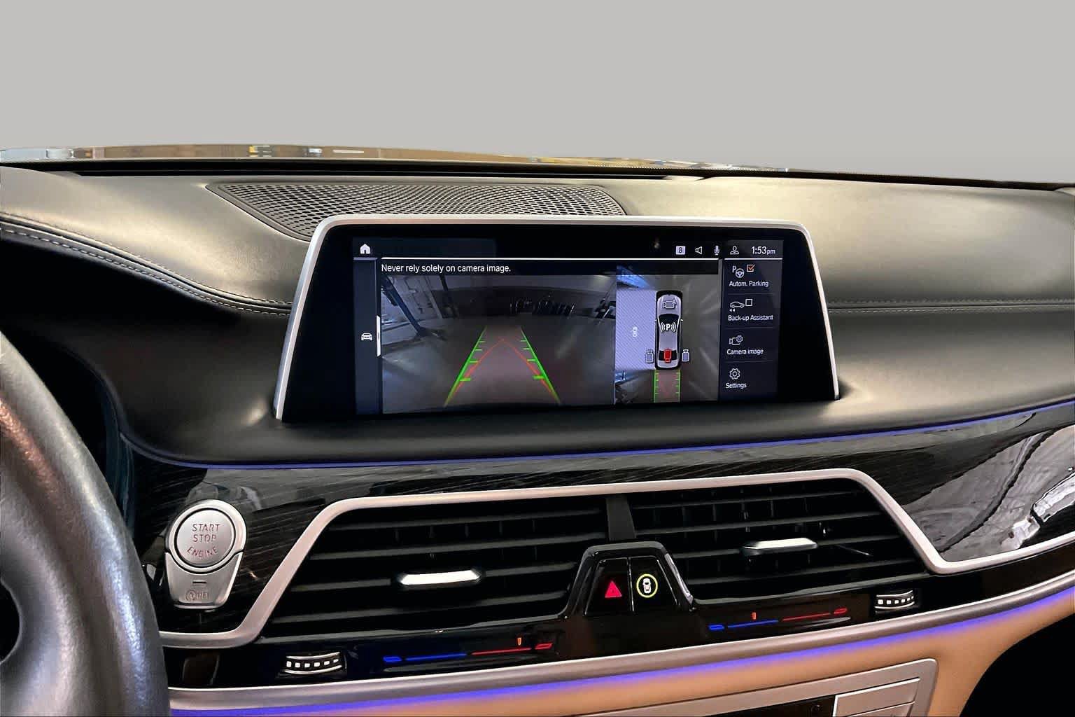 Used 2022 BMW 740i w/ Luxury Rear Seating Package RWD image 26
