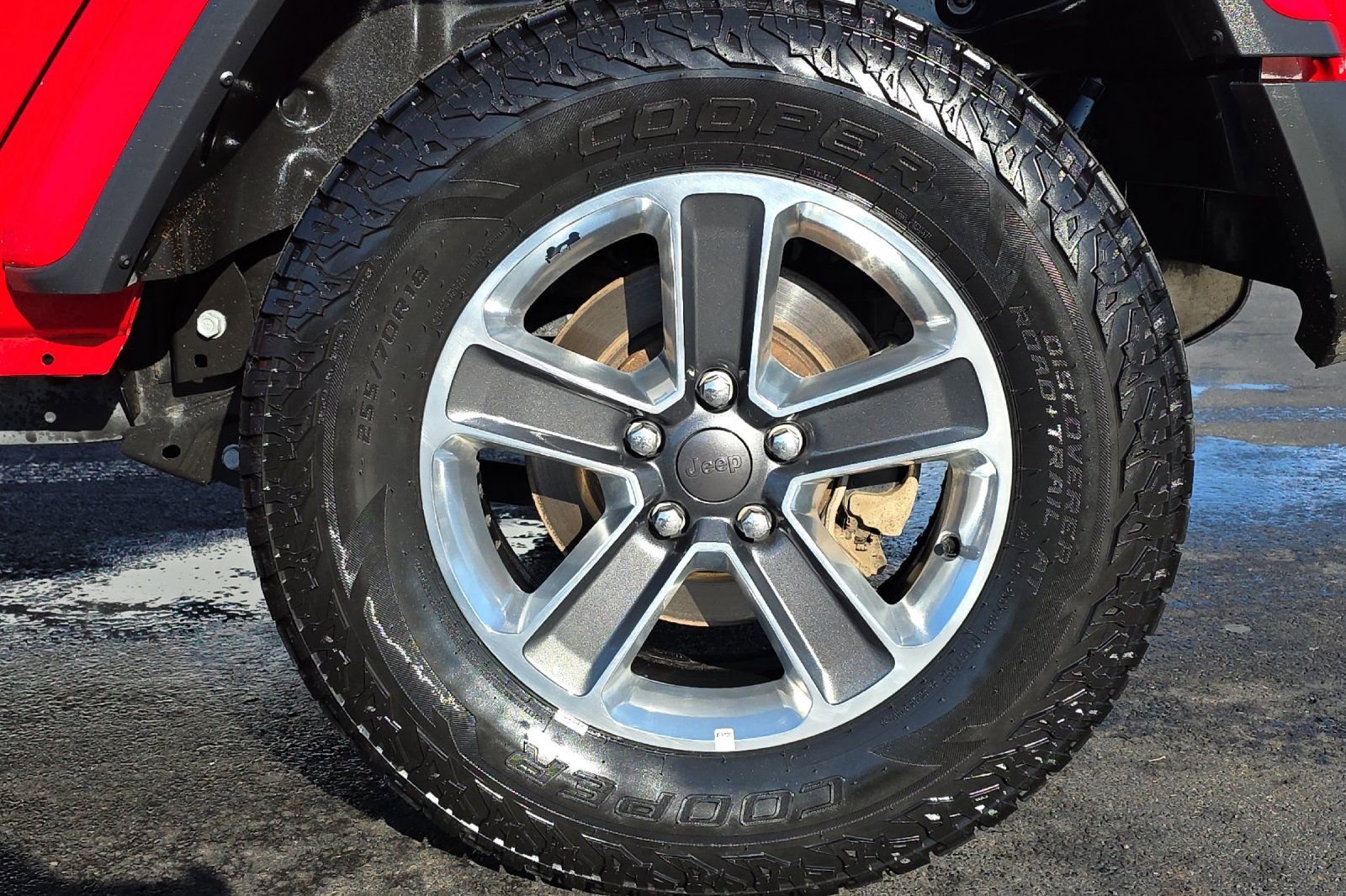 Used 2023 Jeep Wrangler Sahara image 26