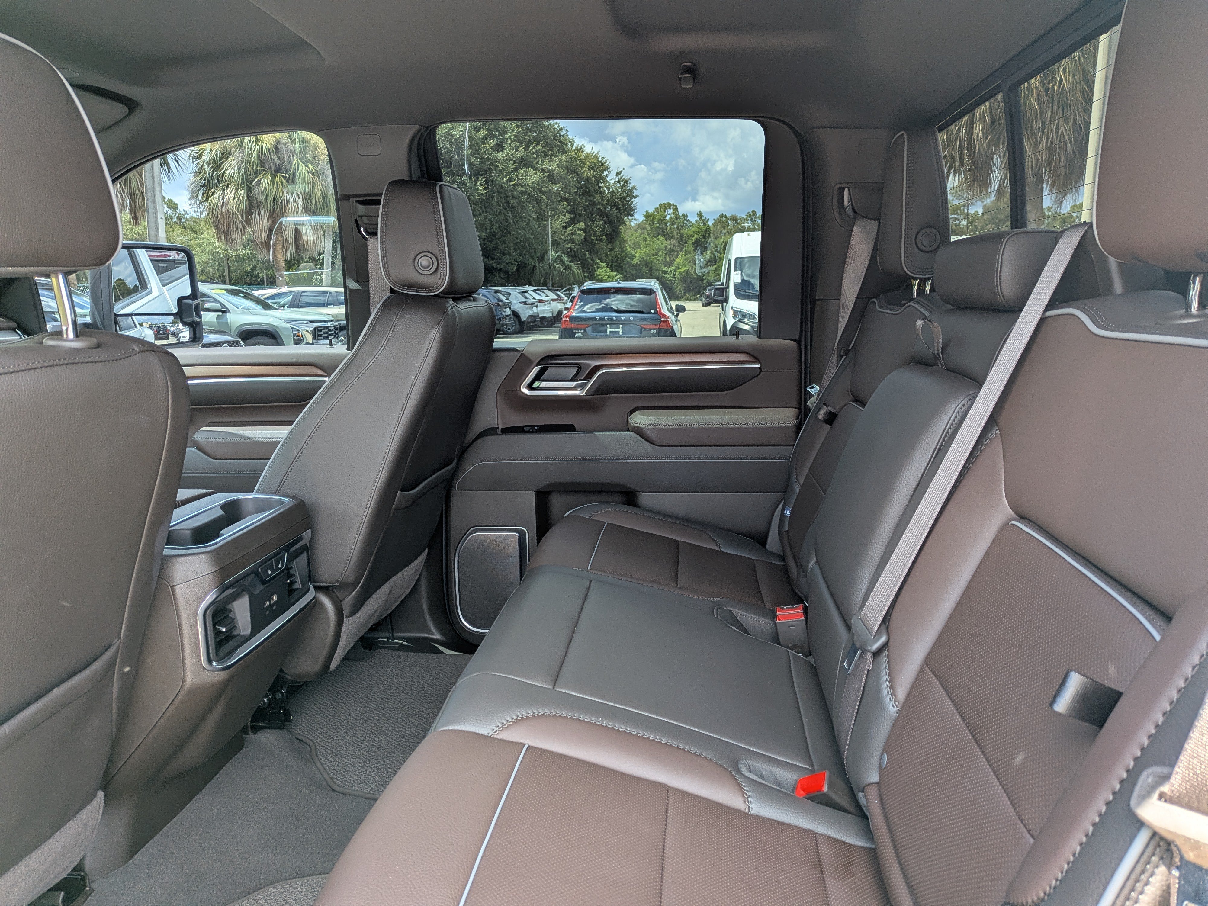 Used 2026 GMC Sierra 3500 Denali AWD/4WD image 14