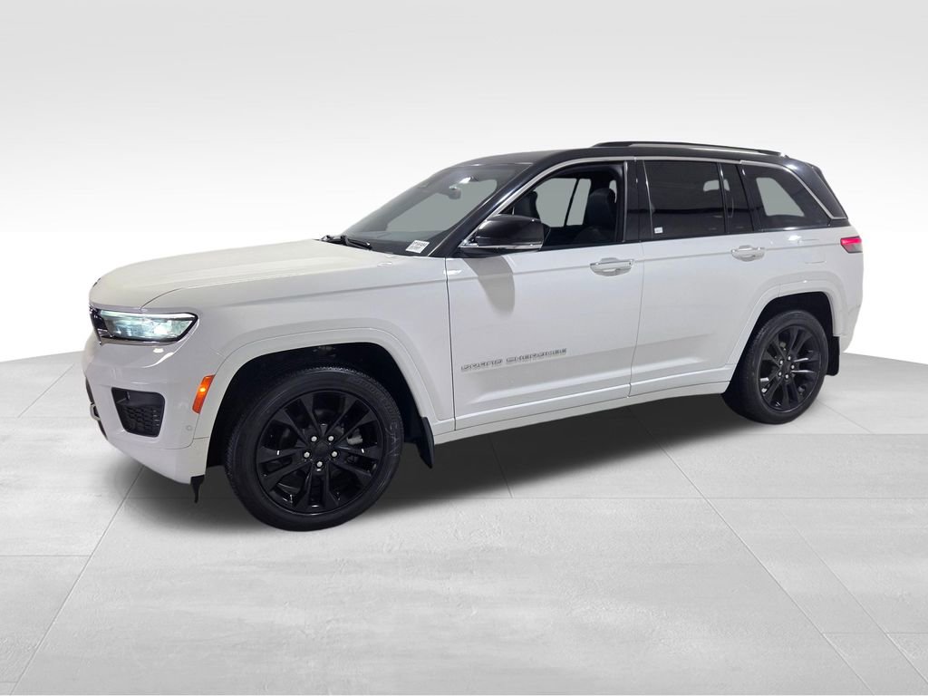 Used 2023 Jeep Grand Cherokee Overland w/ Luxury Tech Group IV image 22