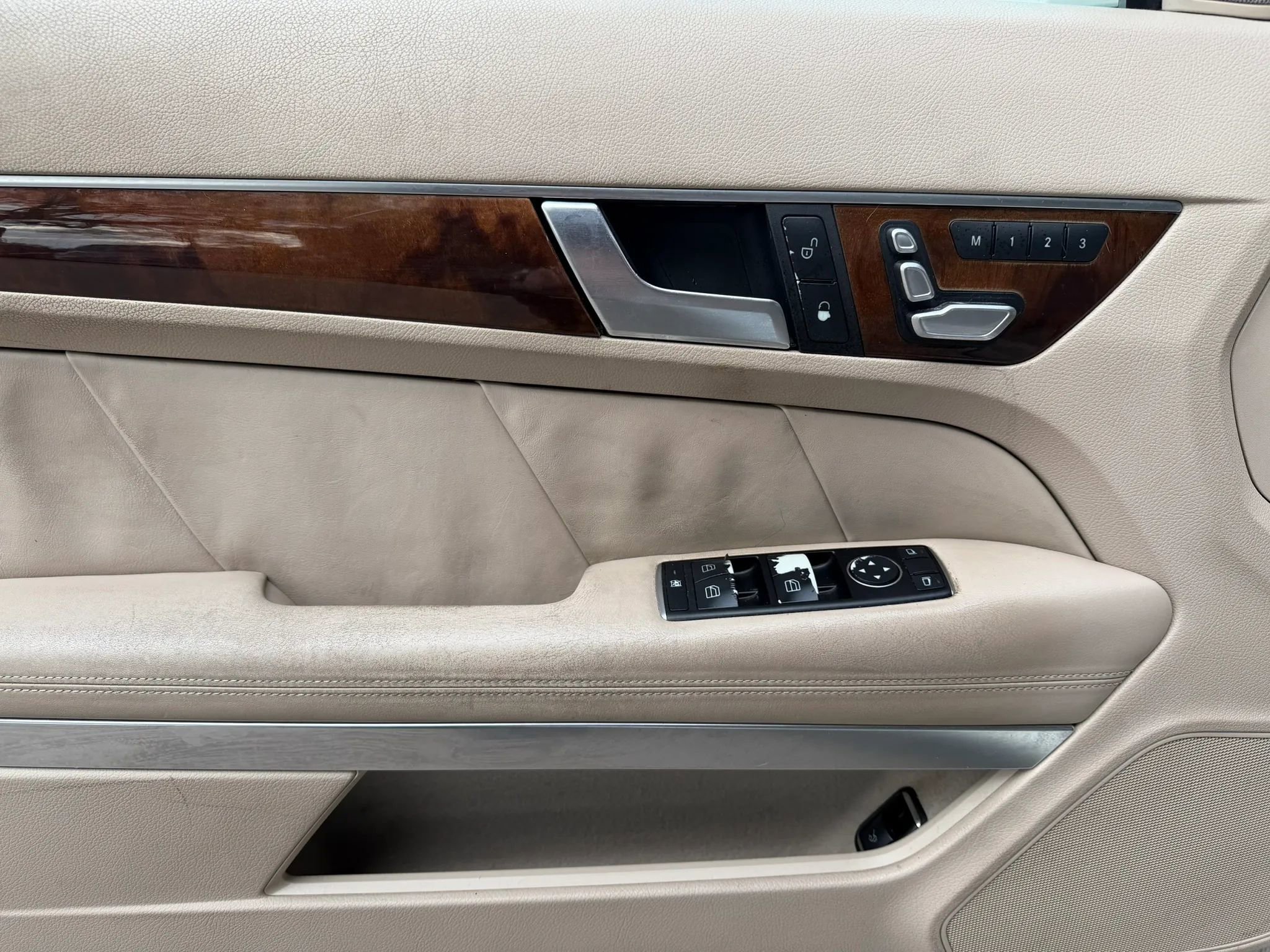Used 2014 Mercedes-Benz E 350 Coupe w/ Premium 1 Package image 9