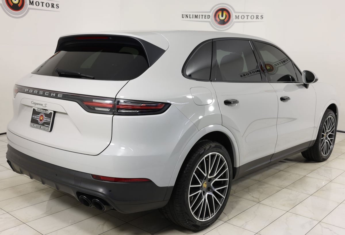 Used 2020 Porsche Cayenne S AWD/4WD image 3