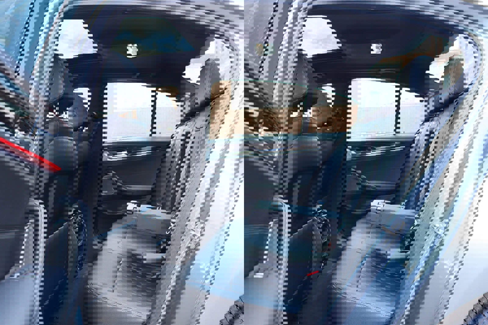 Used 2021 BMW 530i w/ M Sport Package image 14