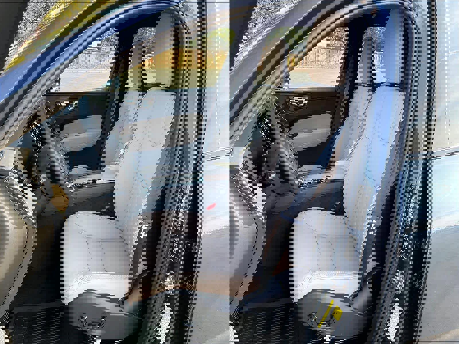 New 2026 Volvo XC60 B5 Plus w/ Protection Package Premier image 11