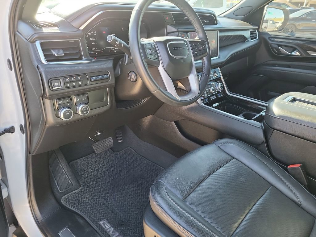 Certified 2023 GMC Yukon XL Denali image 10