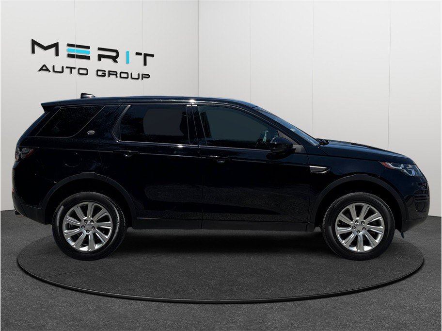 Used 2019 Land Rover Discovery Sport SE AWD/4WD image 10