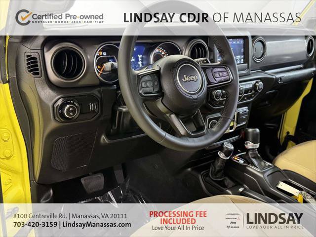 Certified 2023 Jeep Gladiator Sport AWD/4WD image 18
