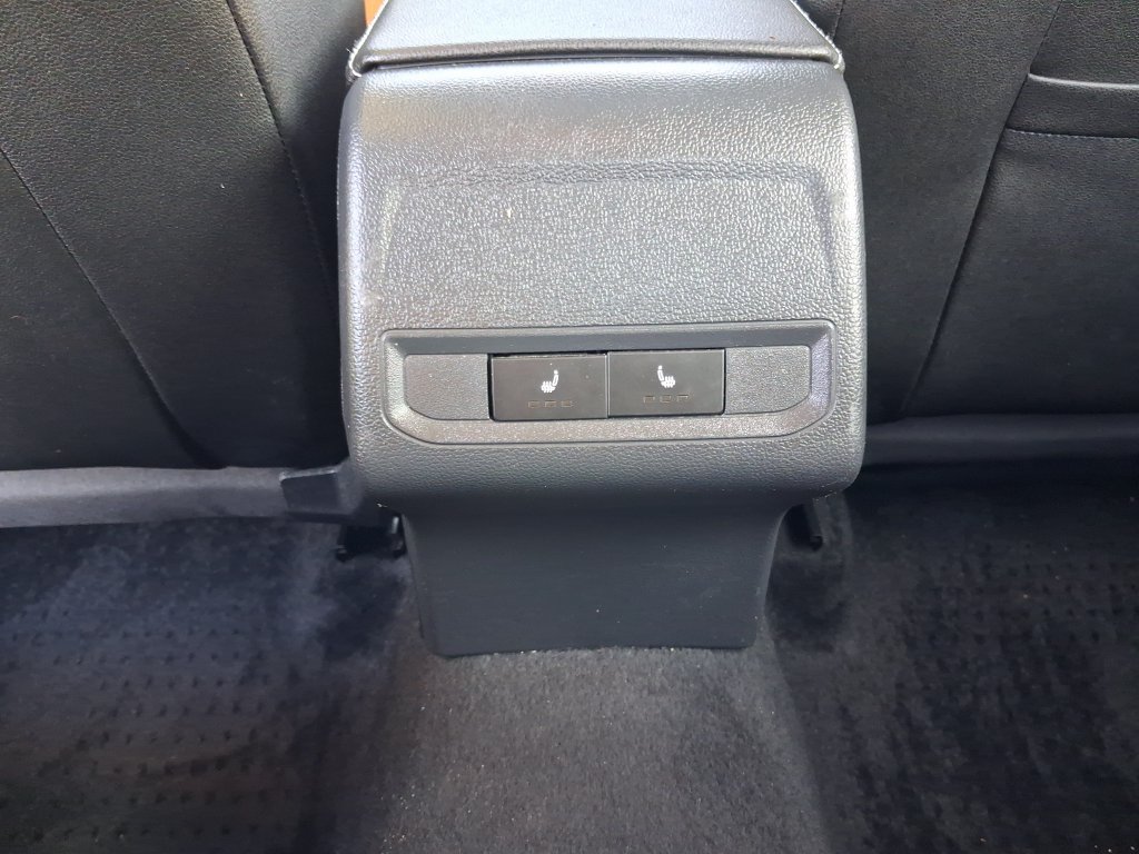 Certified 2024 Volkswagen Jetta SEL FWD image 18