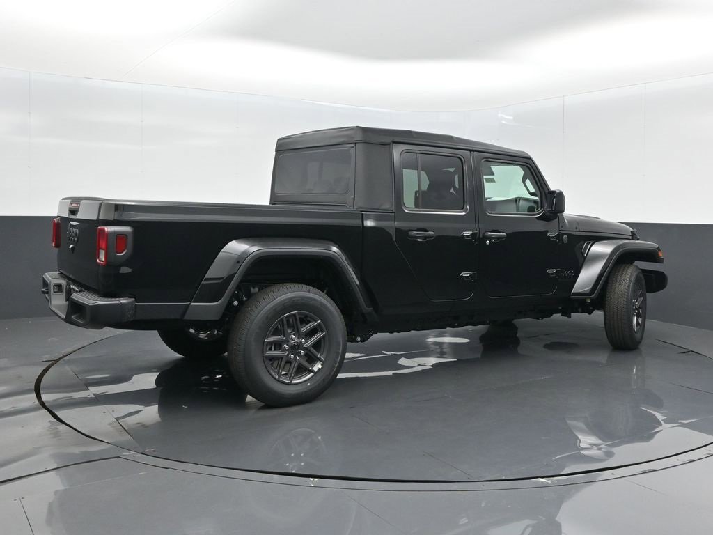 New 2025 Jeep Gladiator Sport image 7