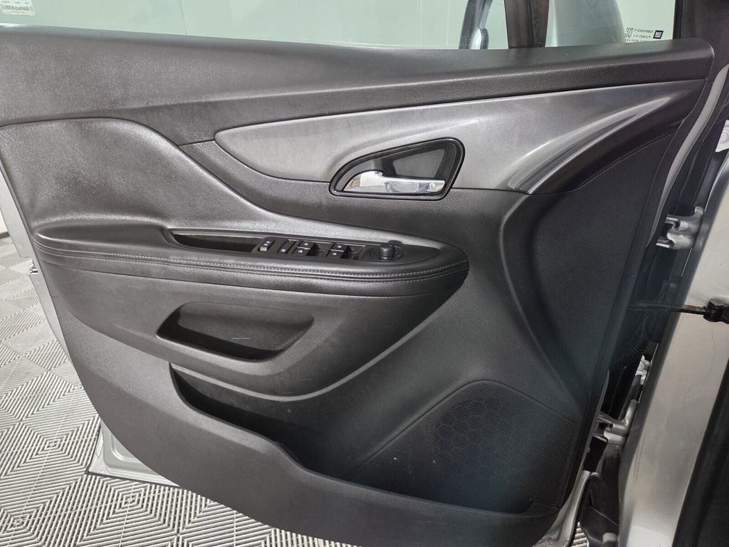 Used 2019 Buick Encore Preferred image 20
