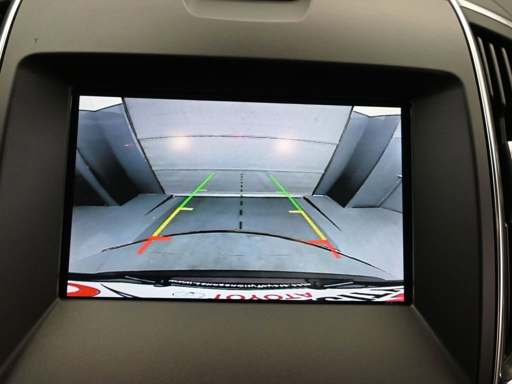 Used 2019 Ford Edge Titanium w/ Cargo Accessory Package image 18