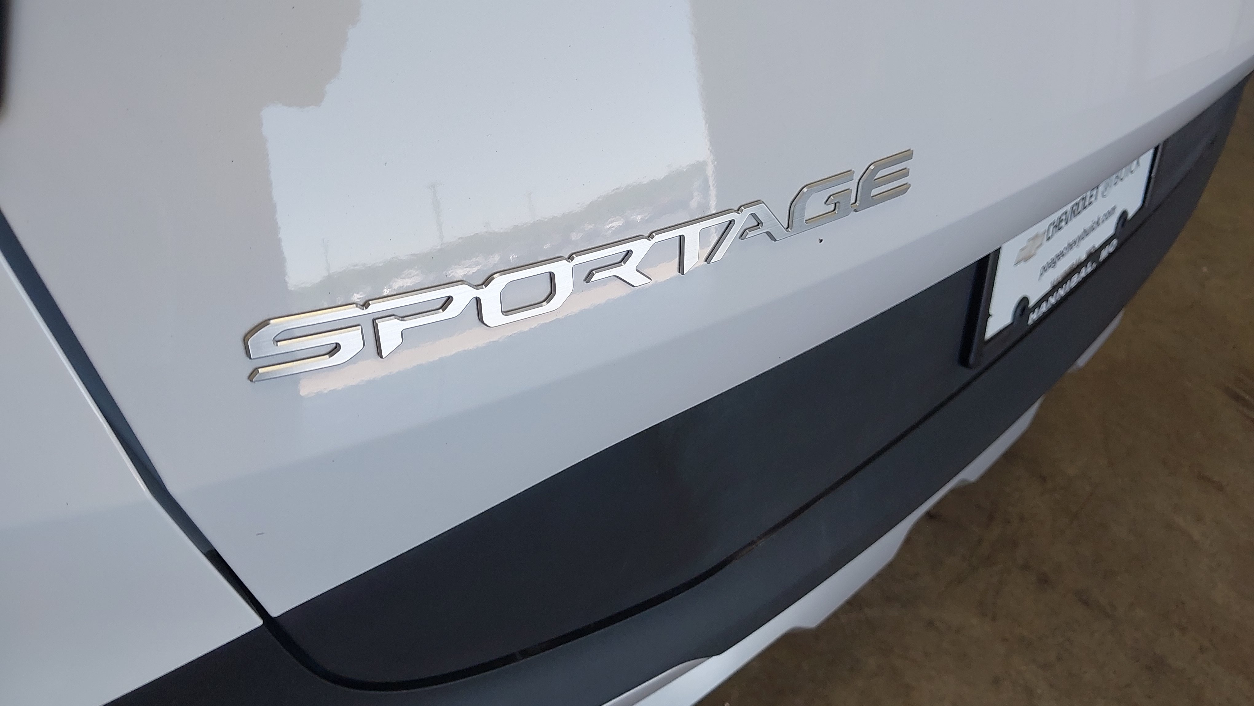 Used 2024 Kia Sportage EX FWD image 32