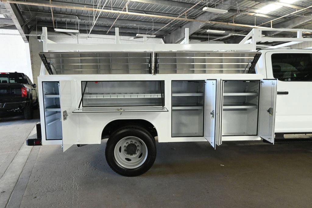 New 2026 Ford F450 XL w/ XL Chrome Package RWD image 35