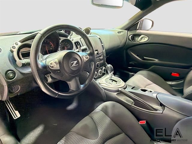Used 2009 Nissan 370Z Touring w/ Sport Pkg image 13