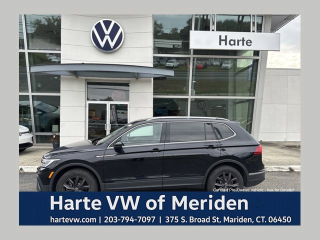 Certified 2024 Volkswagen Tiguan SE w/ Panoramic Sunroof Package AWD/4WD image 1
