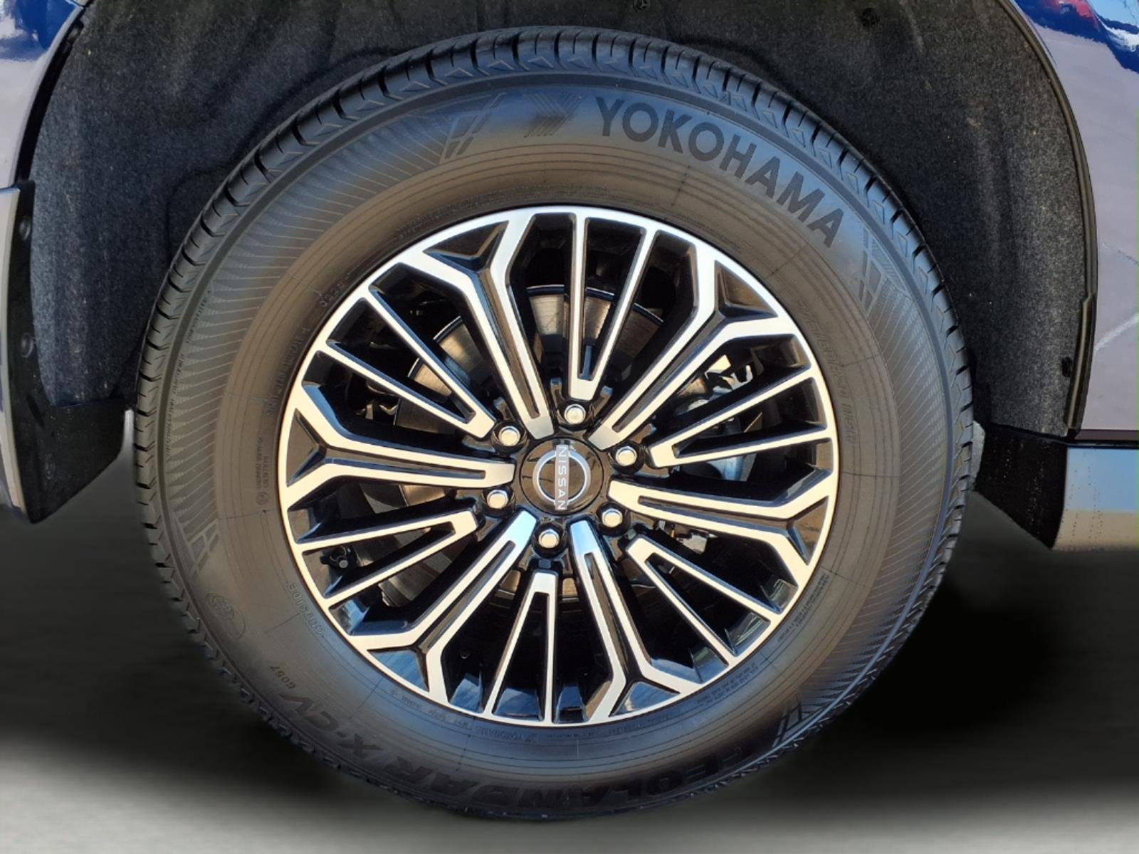 New 2025 Nissan Armada Platinum image 9