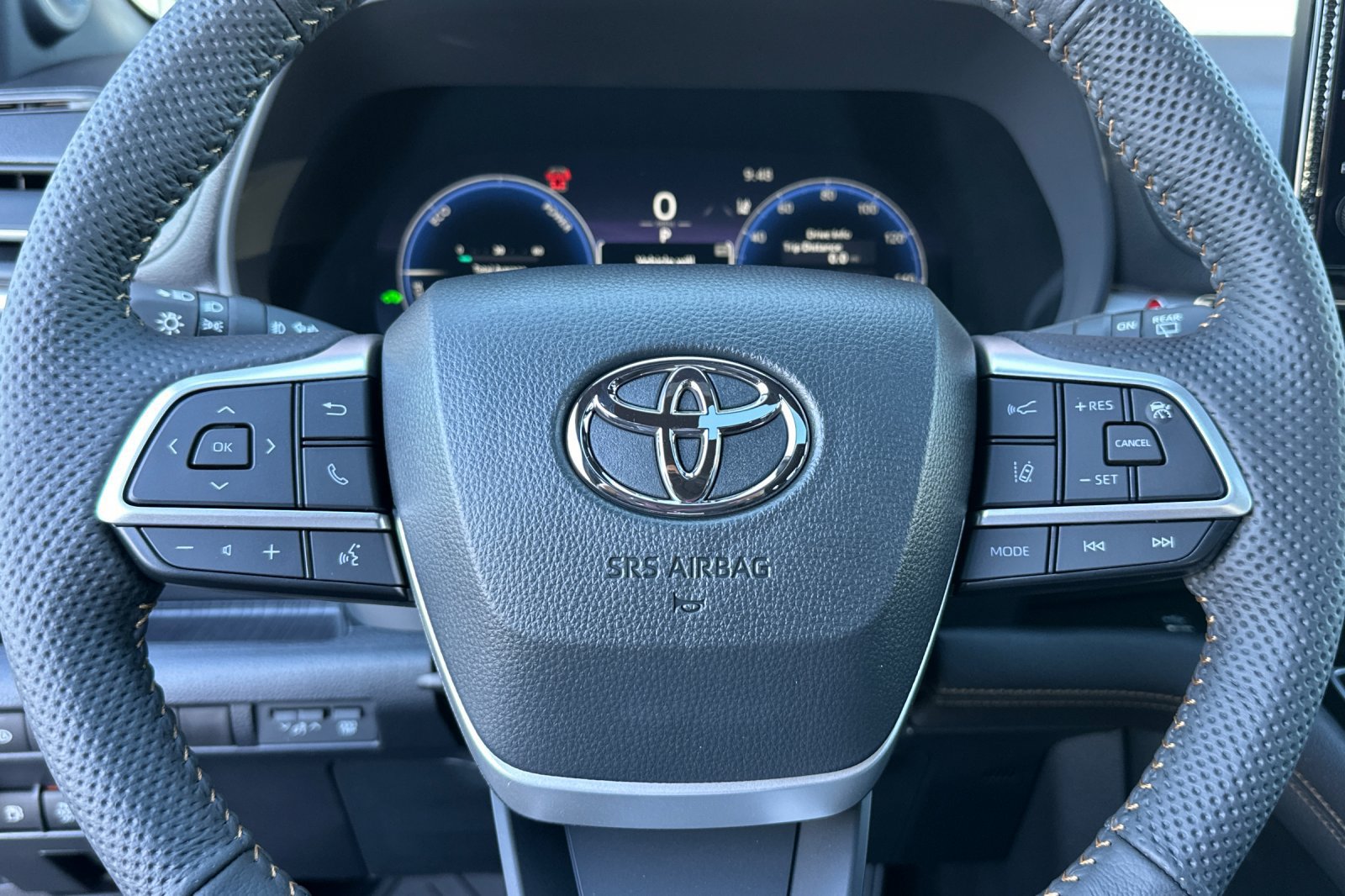 New 2026 Toyota Sienna XLE Woodland Edition AWD/4WD image 27