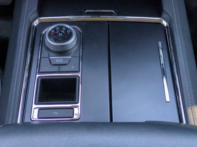 Used 2023 Ford Expedition XLT RWD image 12