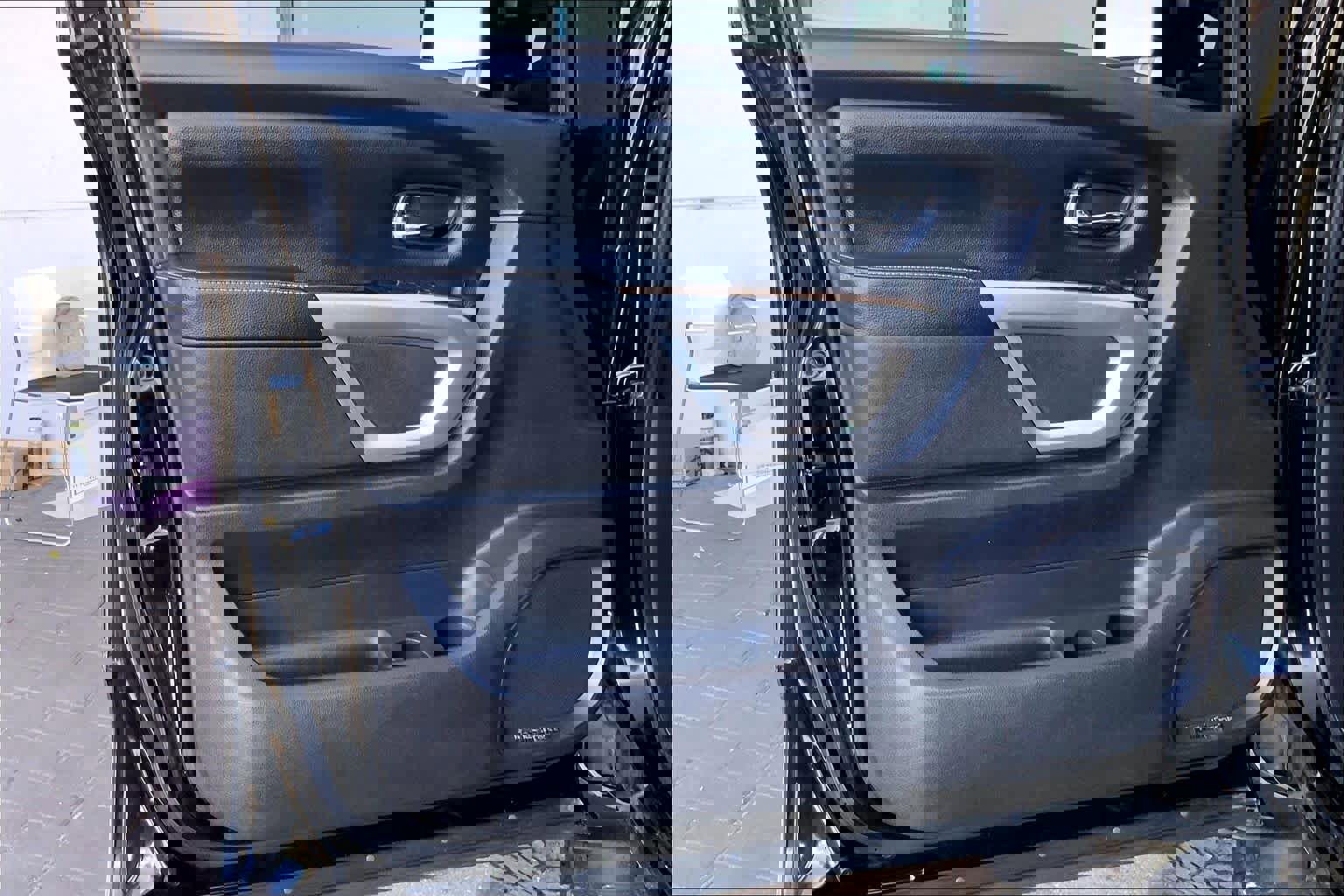 Used 2016 Nissan Titan PRO-4X image 22