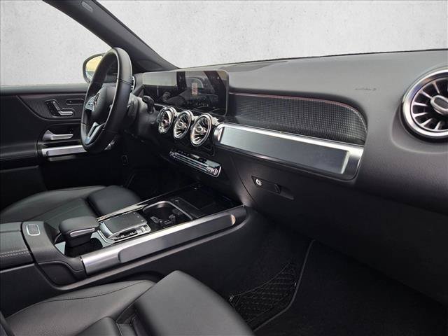 Used 2020 Mercedes-Benz GLB 250 image 21