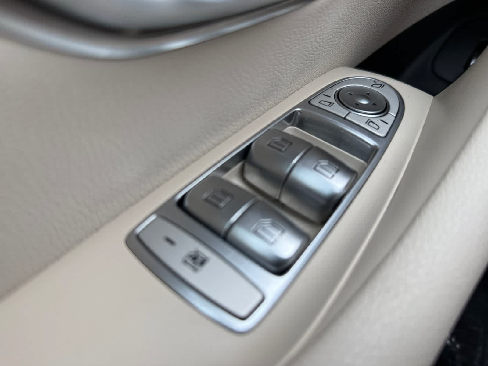 Certified 2022 Mercedes-Benz E 350 4MATIC Sedan image 27
