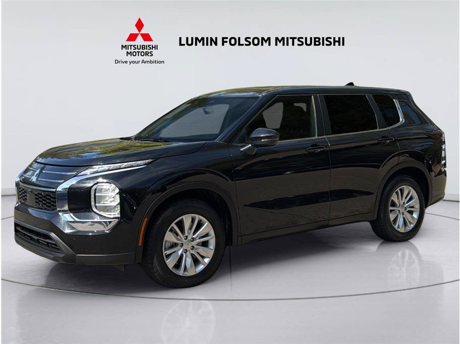 Used 2025 Mitsubishi Outlander ES