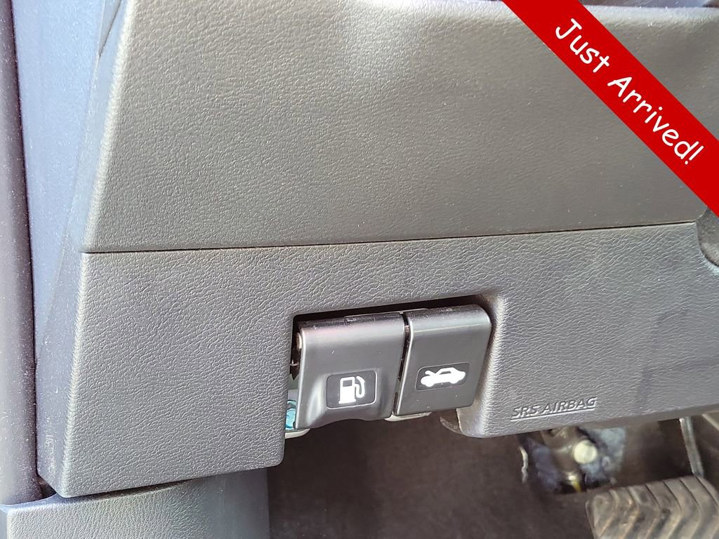 Used 2024 Nissan Kicks SV image 18