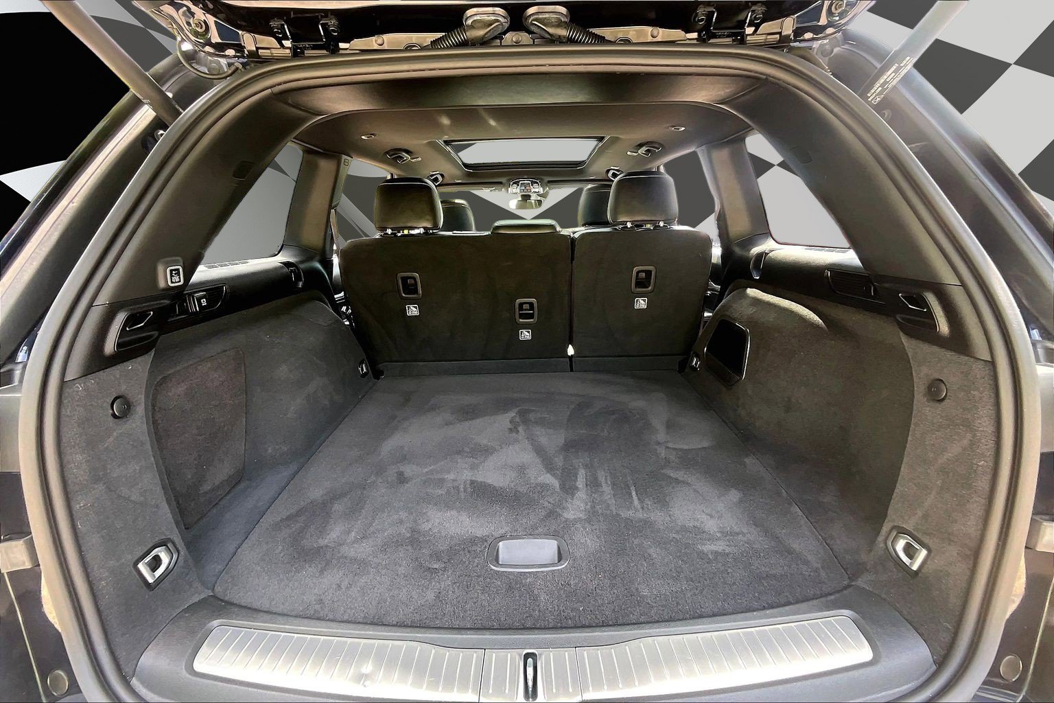 Used 2023 Jeep Grand Cherokee Overland AWD/4WD image 28