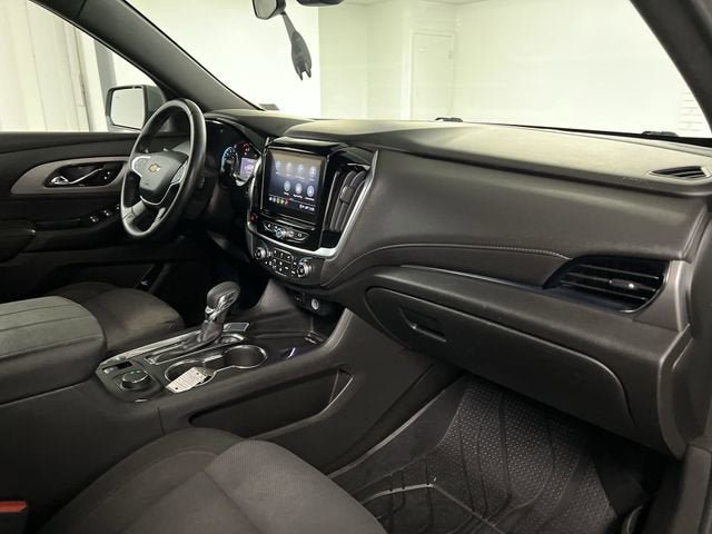 Certified 2023 Chevrolet Traverse LT FWD image 28